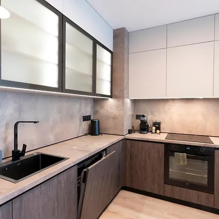 Three Hills Premium Near Center