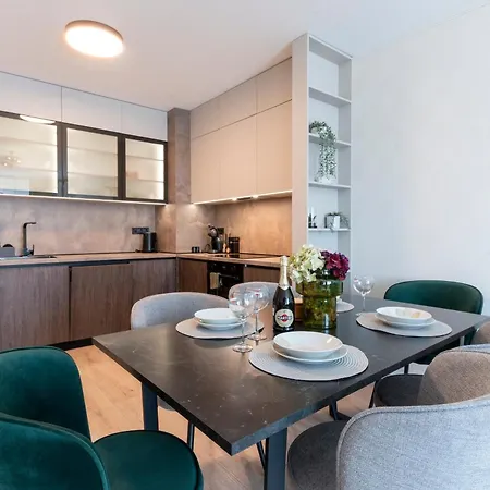 Three Hills Premium Near Center * Βελίκο Τίρνοβο