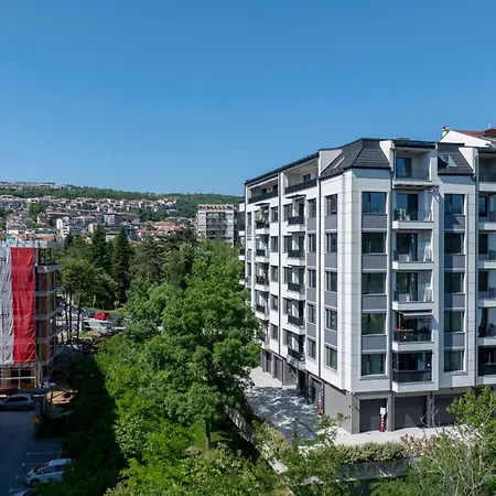 דירה Three Hills Premium Near Center *
