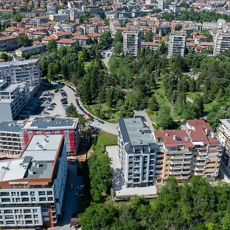 Three Hills Premium Near Center